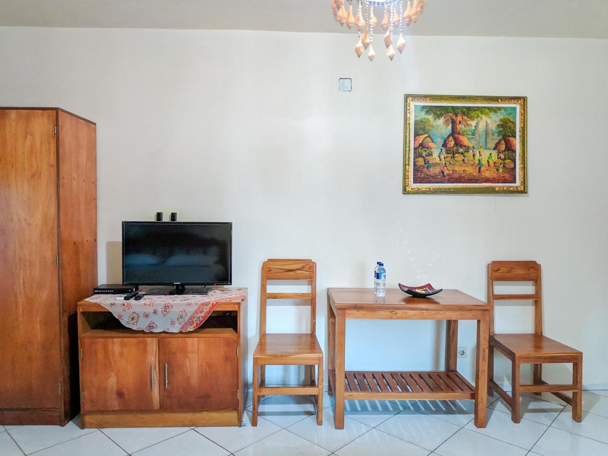 Hotel Deutsches-Eck Rikesti Lovina Esterno foto