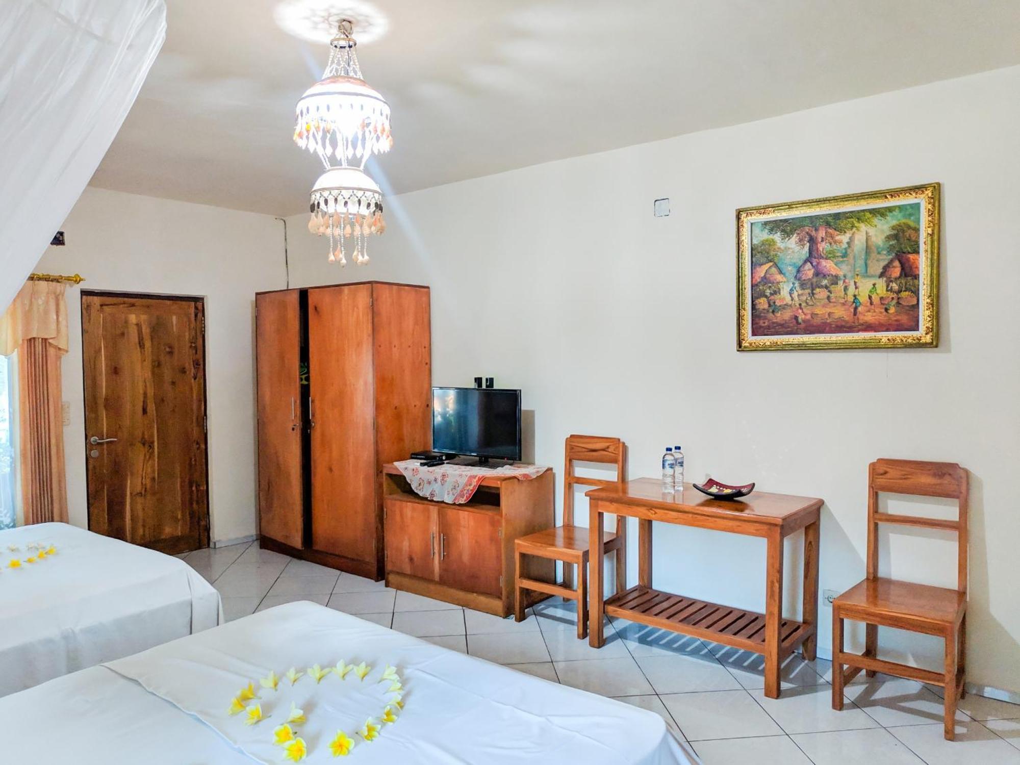 Hotel Deutsches-Eck Rikesti Lovina Esterno foto
